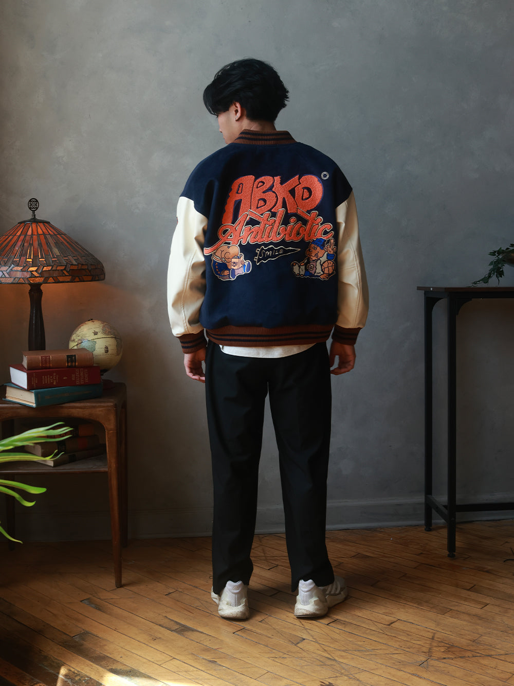 SMILE PREMIUM WOOL JACKET (NAVY/CREAM)