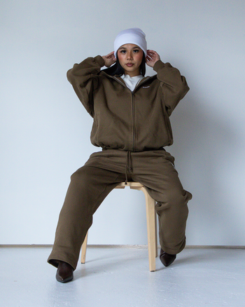 UNIFORM RAGLAN ZIP-UP (BROWN)