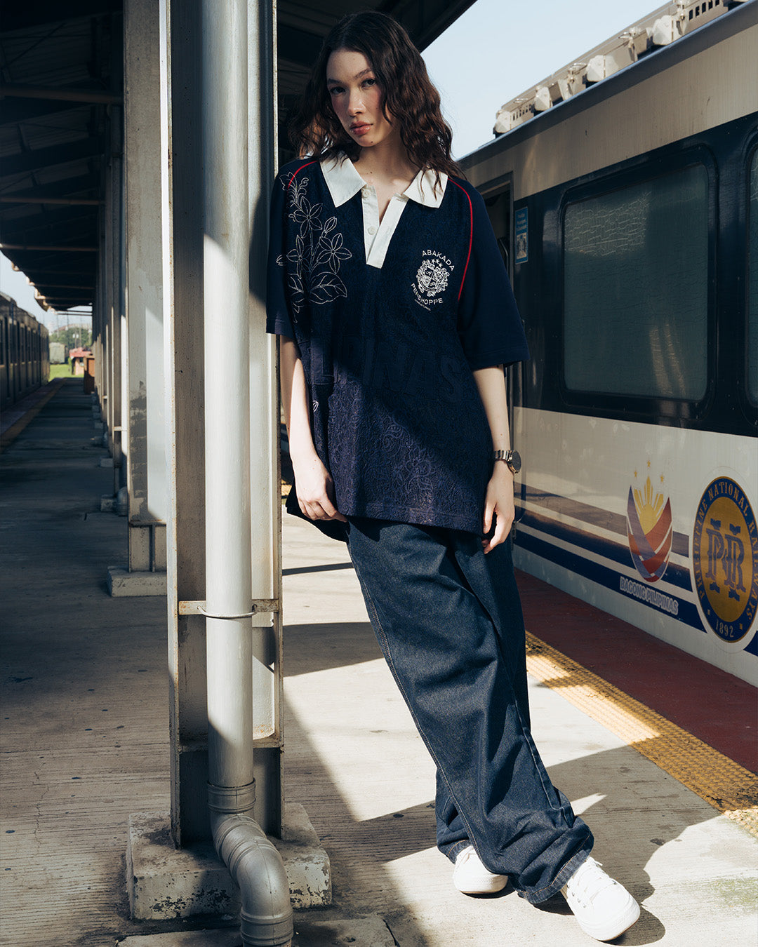 SAMPAGUITA LACED POLO (NAVY)