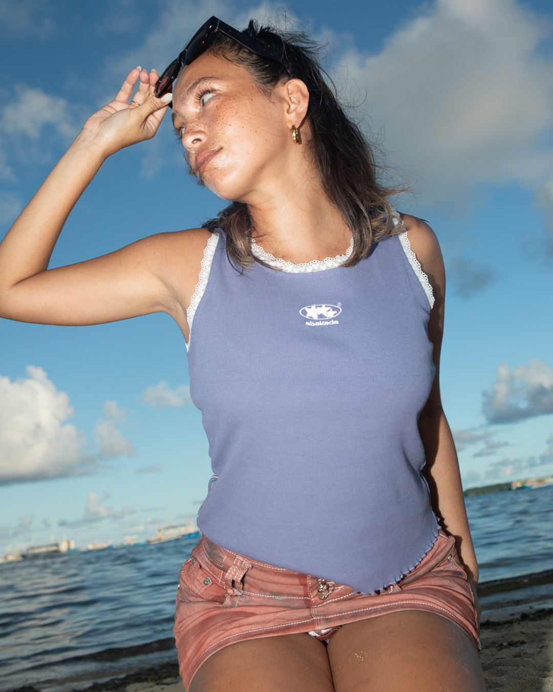 RIBBED LACED TRIM TANK (UBE)