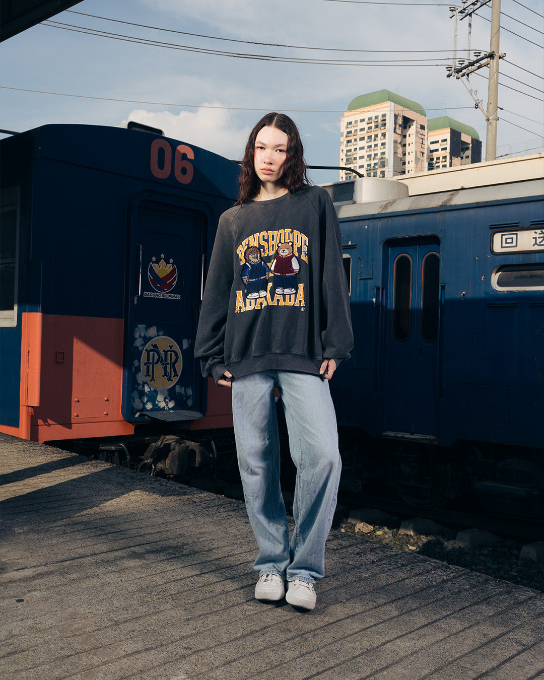 MASCOT PATCH CREWNECK (WASHED BLACK)