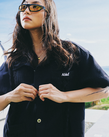 WOVEN BUTTON UP (BLACK)