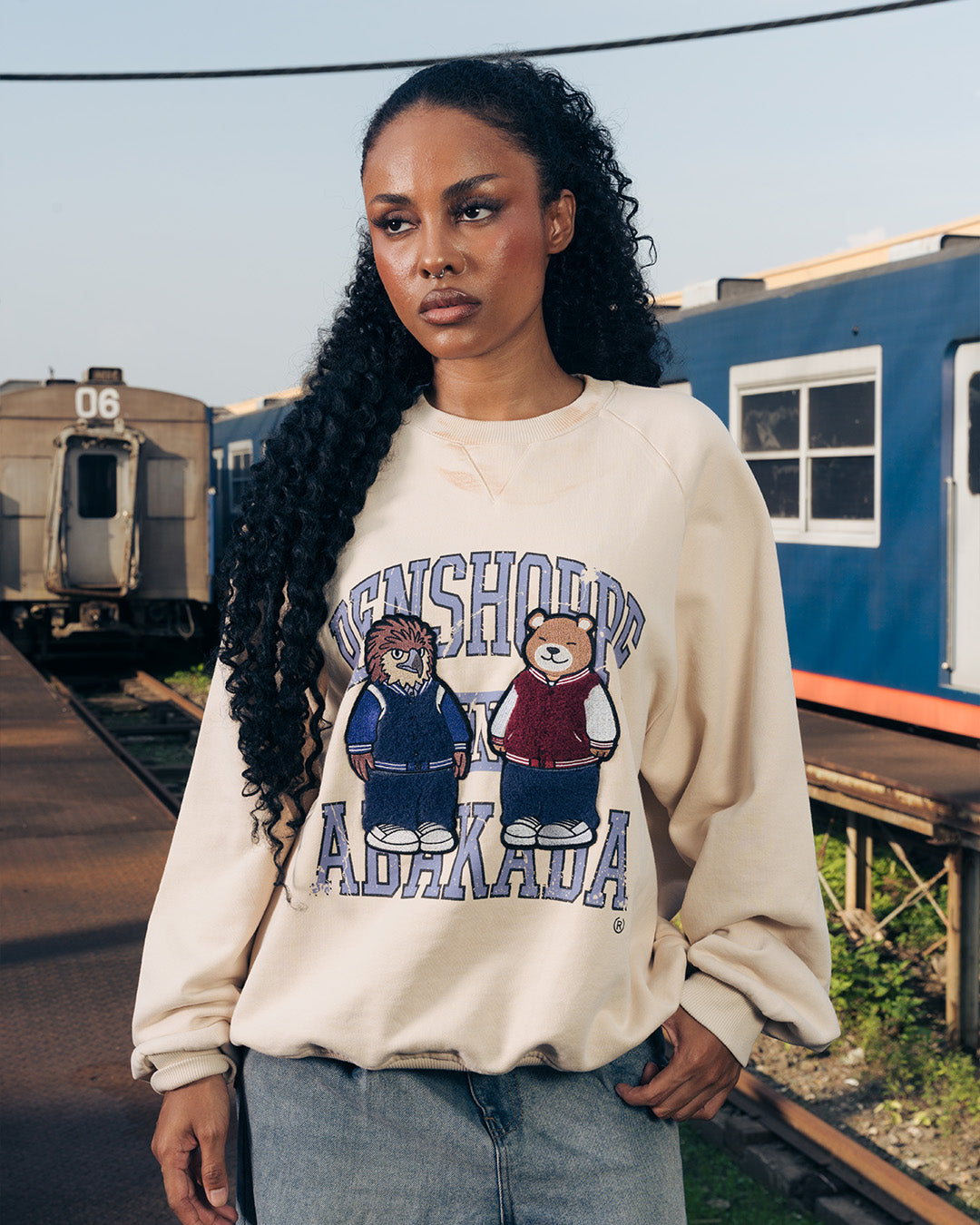 MASCOT PATCH CREWNECK (WASHED CREAM)
