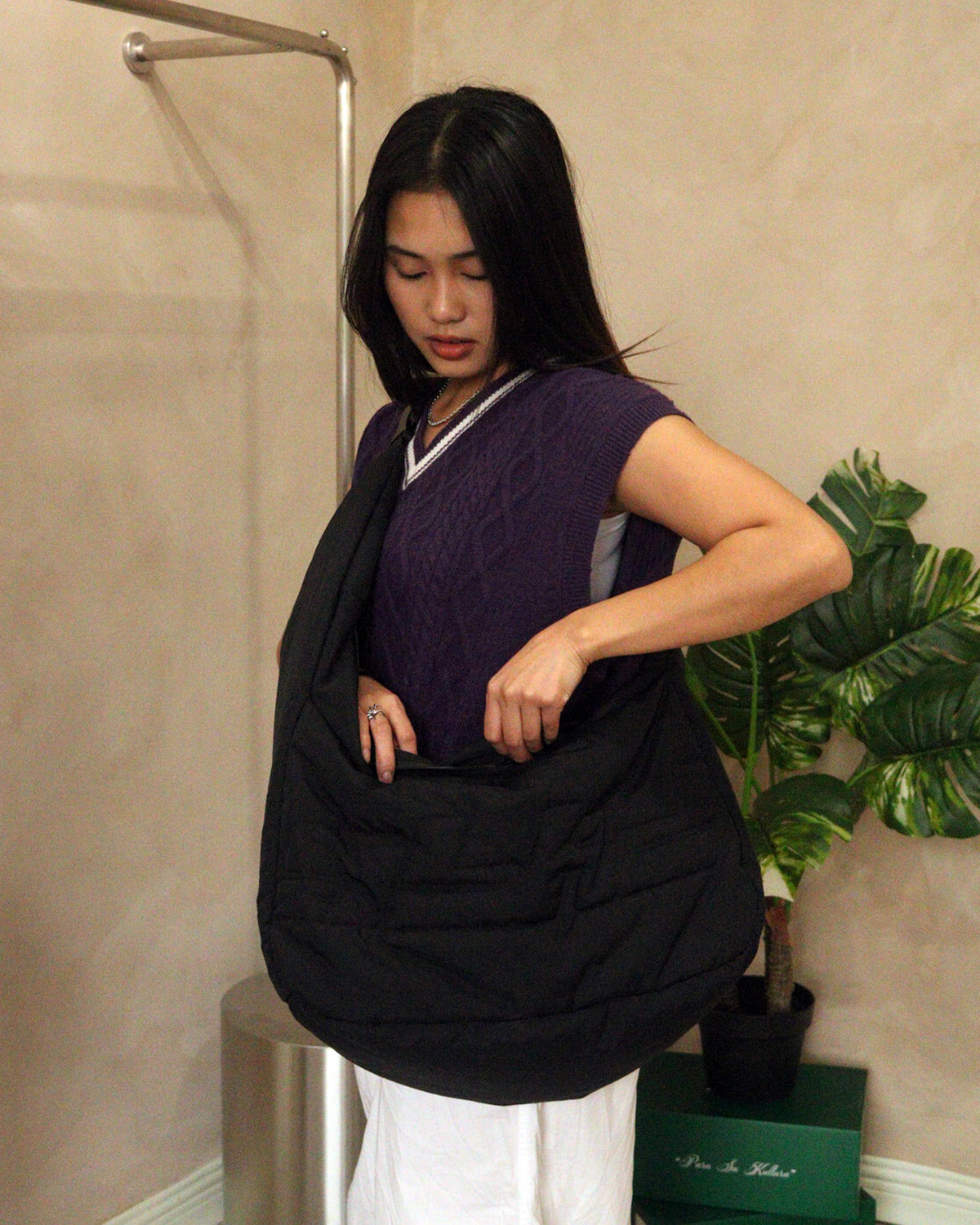 KNITTED VEST (UBE)
