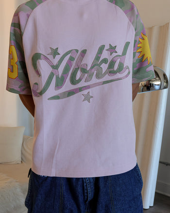 RAGLAN CAMO PATCH TEE (PINK)